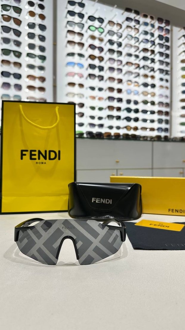 Fendi unisex güneş Gözlüğü - Görsel 2