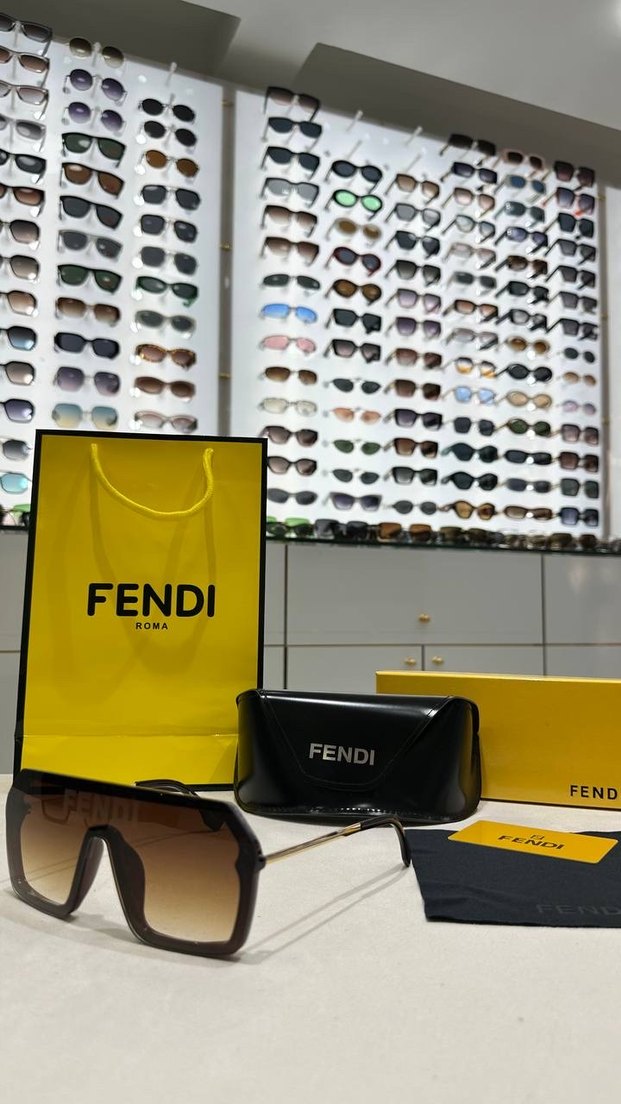 Fendi ithal gözlük unisex - Görsel 2