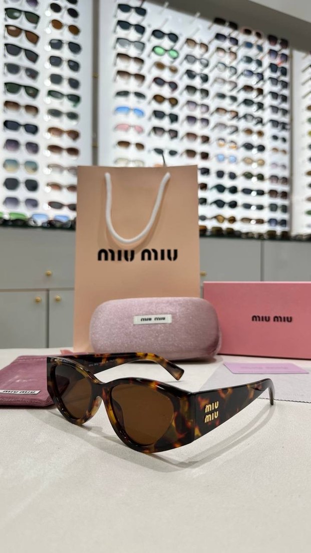 Miu Miu leopar Kadın Güneş Gözlüğü - Görsel 2