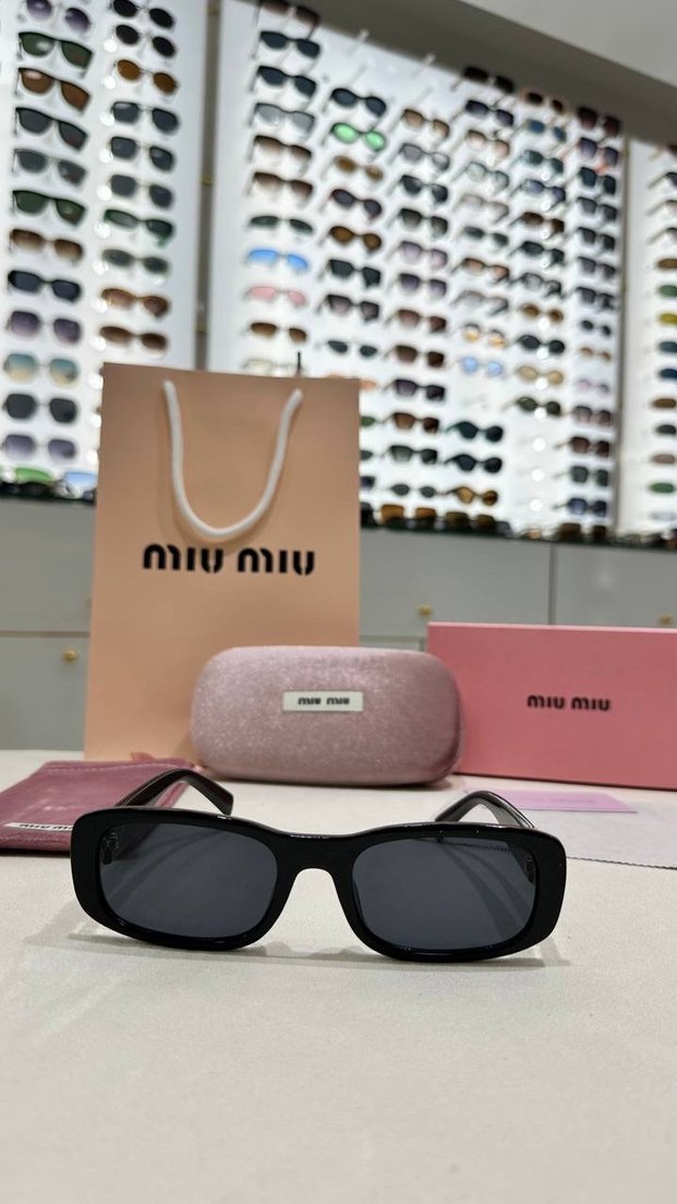 Miu Miu Siyah Kadın Güneş Gözlüğü - Görsel 2