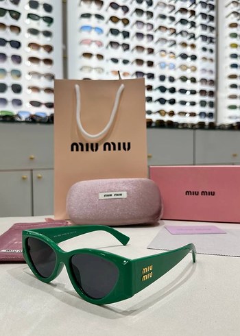 Miu Miu kadın güneş Gözlüğü - Görsel 3