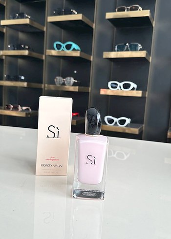 Giorgio Armani Si Kadın Parfümü