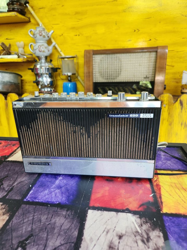 GURUNDİG ANTİKA RADYO - Görsel 4