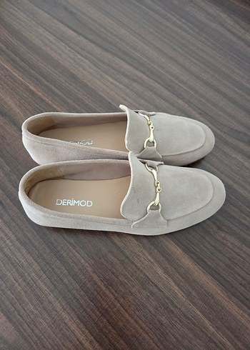 Derimod Bej Süet Tokalı Kadın Loafer