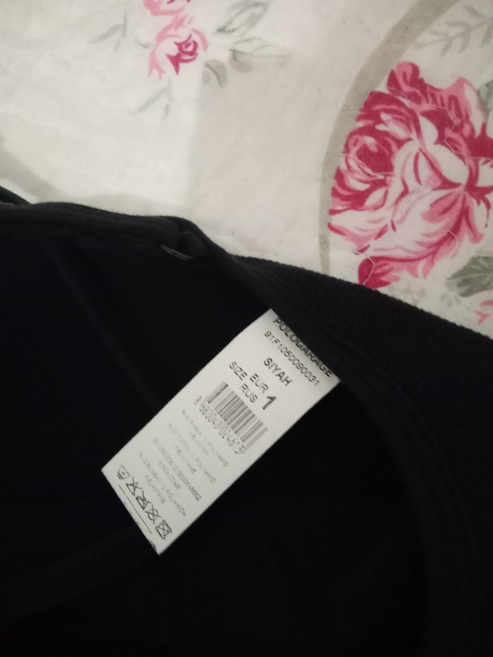 Siyah V Yaka Uzun Drapeli Kadın Elbise - Görsel 3