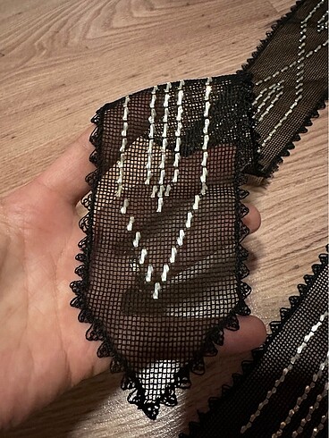 Beden El yapımı boyun aksesuarı