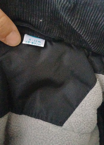 Erkek Çocuk Siyah Kapüşonlu Kemerli Mont - Görsel 7