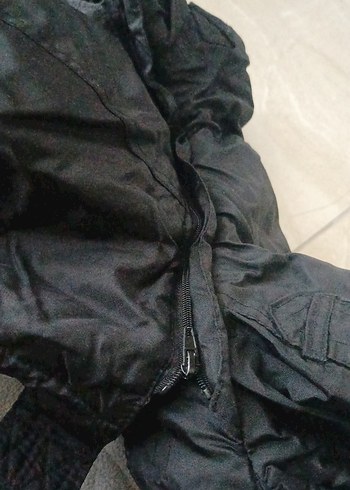 Kemerli Siyah Erkek Çocuk Mont - Görsel 10