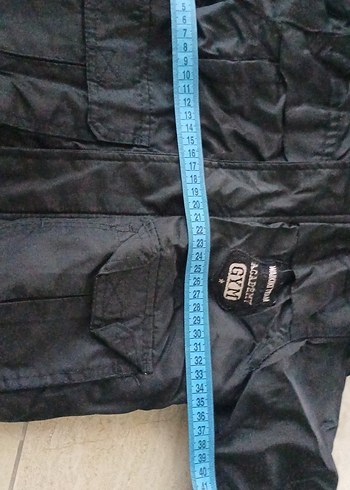 Kemerli Siyah Erkek Çocuk Mont - Görsel 4