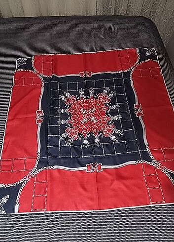 Beden Armine eşarp