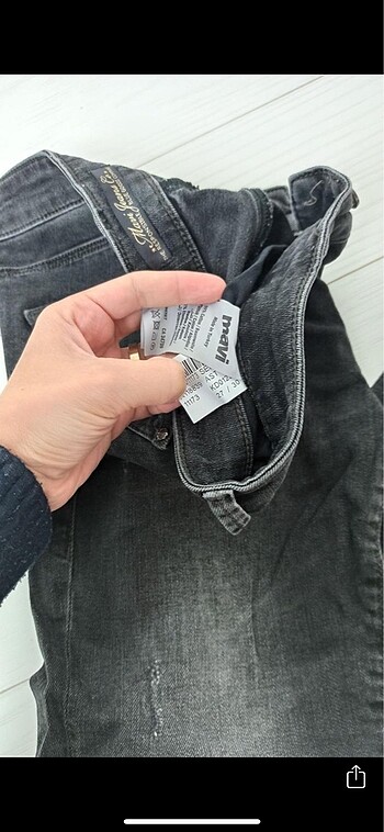 27 Beden Mavi jean