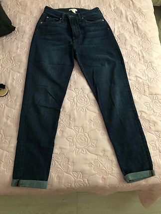 Koyu mavi jean