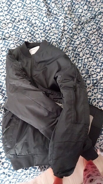 34 Beden Hic giyilmemis 34 beden bershka bomber ceker