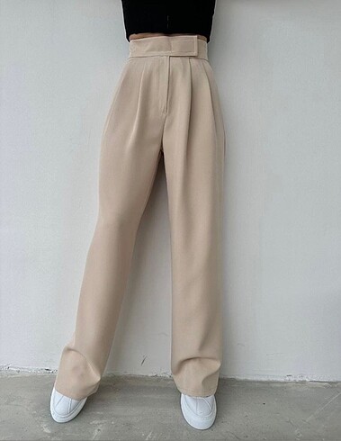 Zara model Cırtlı palazzo pantolon