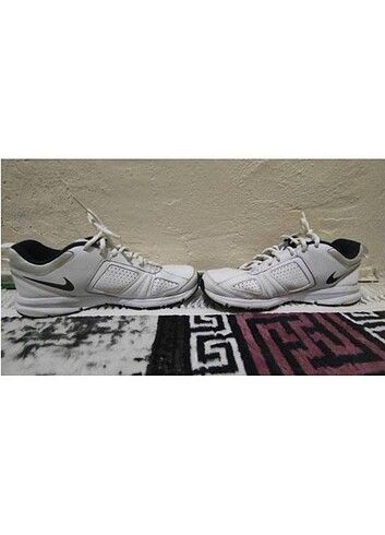 41 Numara Orijinal Nike Beyaz Ayakkabı