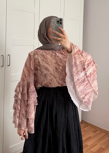 Uzun Kollu Fırfırlı Bağlama Desenli Bohem Bluz