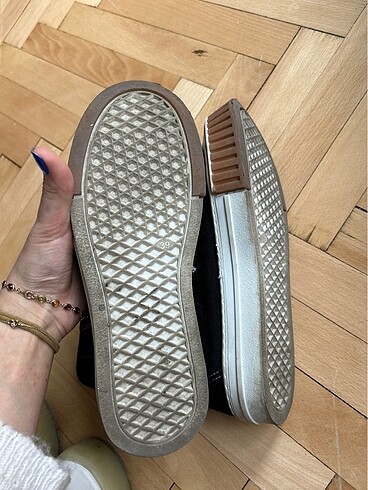 39 Beden siyah Renk Siyah Converse