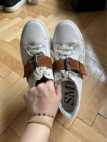 Shoes & More Deri Sneaker