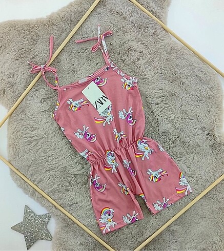 Diğer Kız tulum