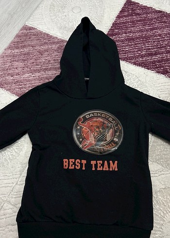 Erkek Çocuk Siyah Kapüşonlu Sweatshirt