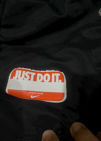 Siyah Kapüşonlu Erkek nıke Mont - Görsel 10