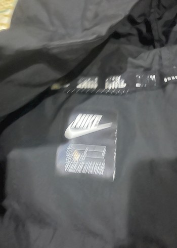 Siyah Kapüşonlu Erkek nıke Mont - Görsel 4