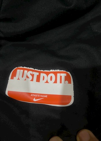 Siyah Kapüşonlu Erkek nıke Mont - Görsel 5