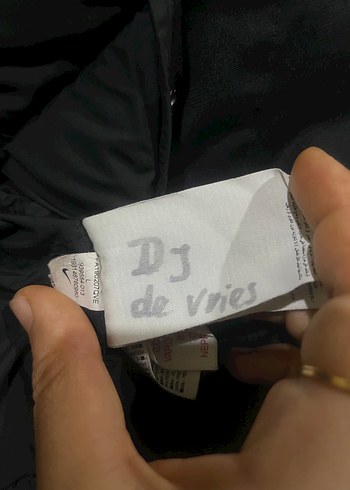 Siyah Kapüşonlu Erkek nıke Mont - Görsel 3