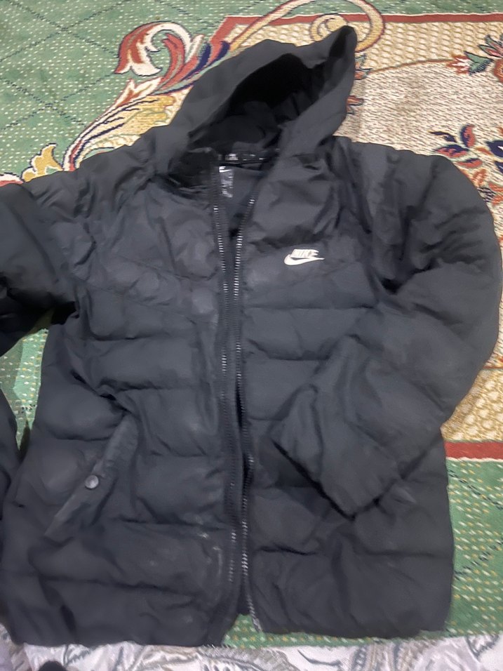 Siyah Kapüşonlu Erkek nıke Mont - Görsel 2