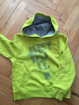 Nike sweatshirt 5-6 yaş