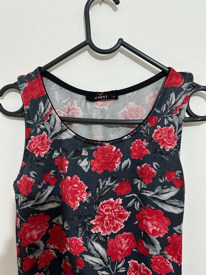 Kırmızı Çiçek Desenli Dantelli Midi Elbise - Görsel 2