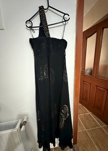 Uzun Siyah Gotik Drapeli Abiye Elbise - Görsel 4