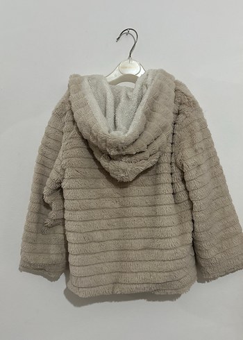 Kapüşonlu Bej Kürk Detaylı Kız Çocuk Ceketi - Görsel 4