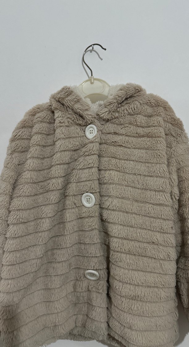 Kapüşonlu Bej Kürk Detaylı Kız Çocuk Ceketi - Görsel 2