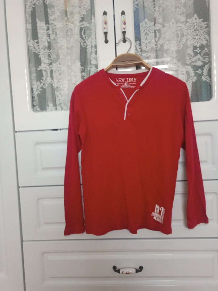 Uzun Kollu Kırmızı Erkek Çocuk Tişört - Görsel 2