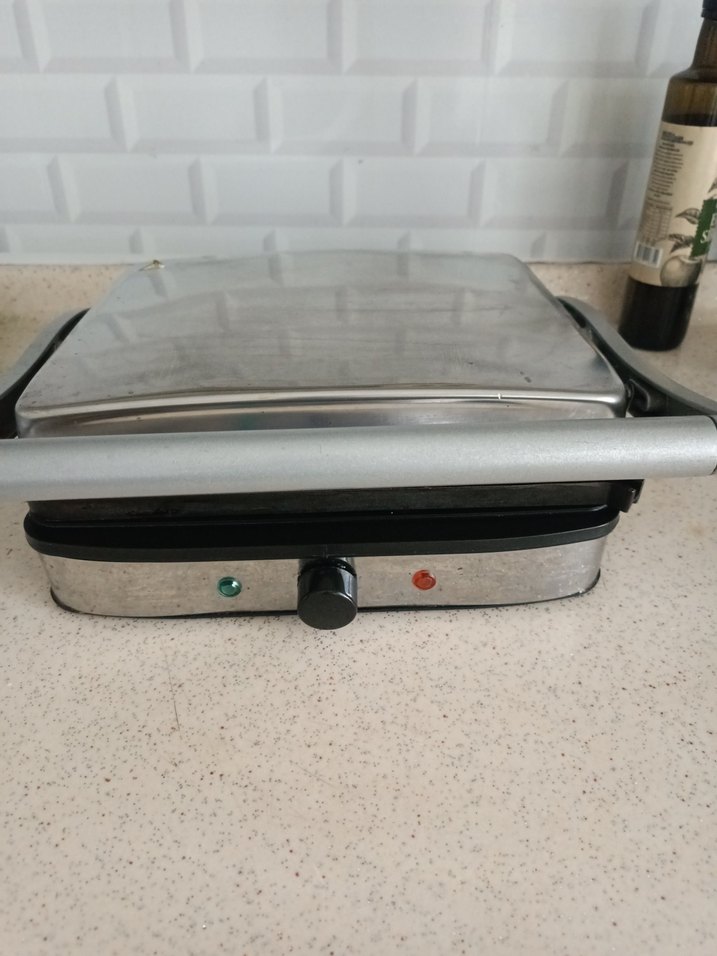 Gri Tost ve Sandviç Makinesi - Görsel 2