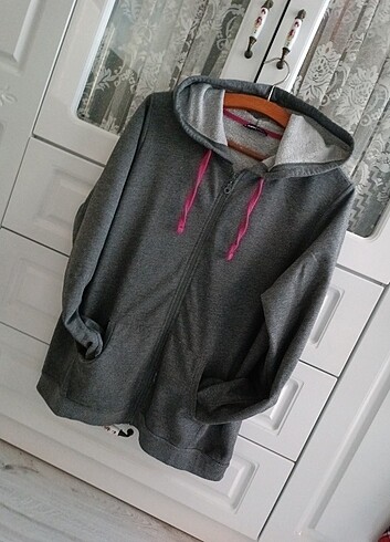 LC Waikiki KAPÜŞONLU HIRKA