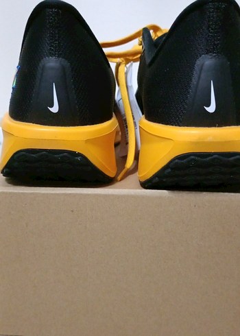 Sarı Bağcıklı Erkek Koşu Ayakkabısı - Görsel 5
