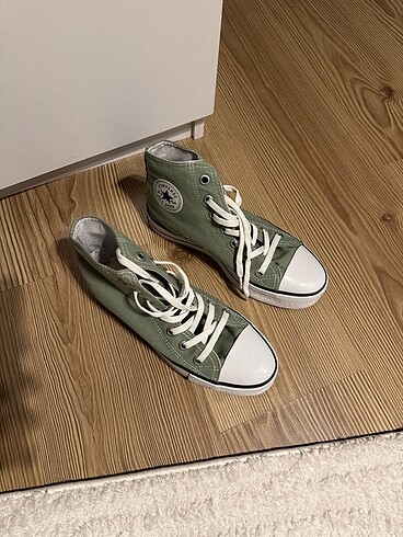 Kadın Converse