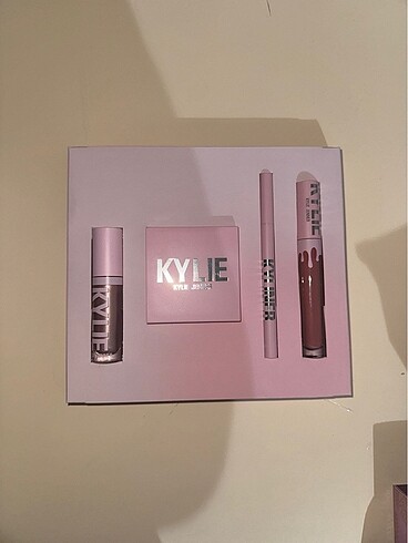 Beden KYLIE ORİJİNAL SET
