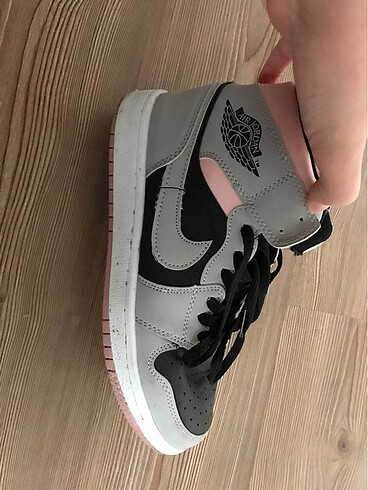 Nike Air Jordan ayakkabı