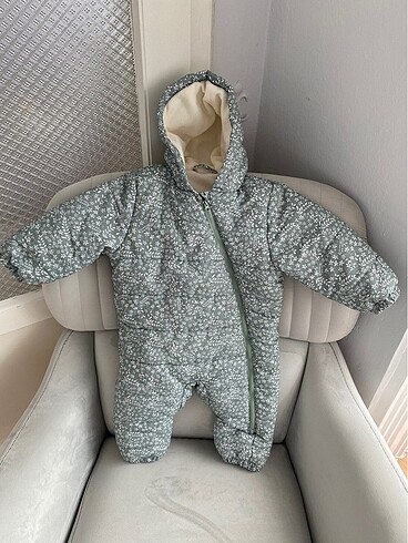 Kız bebek astronot mont