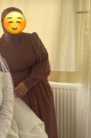 Tesettür abiye şalıyla birlikte