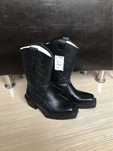 41 Beden Bershka Erkek Kovboy Bot/Çizme