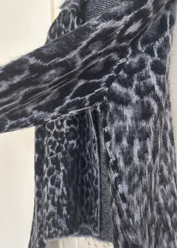 Kürk Detaylı Gri Leopar Desenli Kadın Hırka - Görsel 9