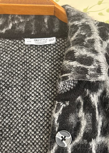 Kürk Detaylı Gri Leopar Desenli Kadın Hırka - Görsel 6