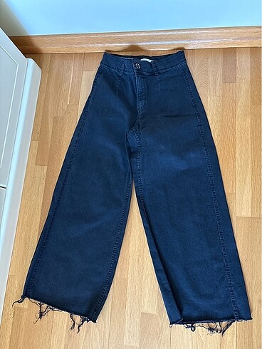Bershka cropped wide leg jean