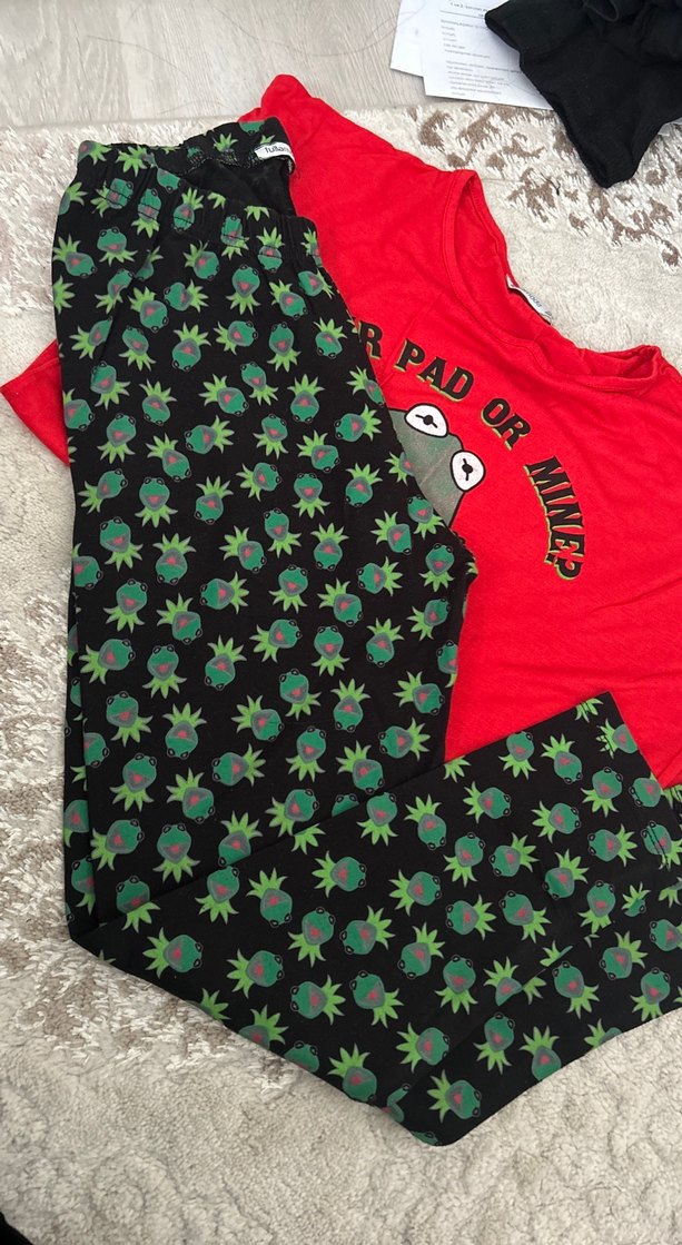 Taytlı pijama takımı hiç giyilmedi - Görsel 3