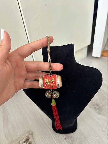 Accessory Collective Tarihi anahtarlık