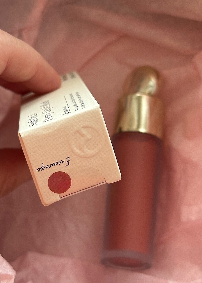 Rare beauty allık - Görsel 2